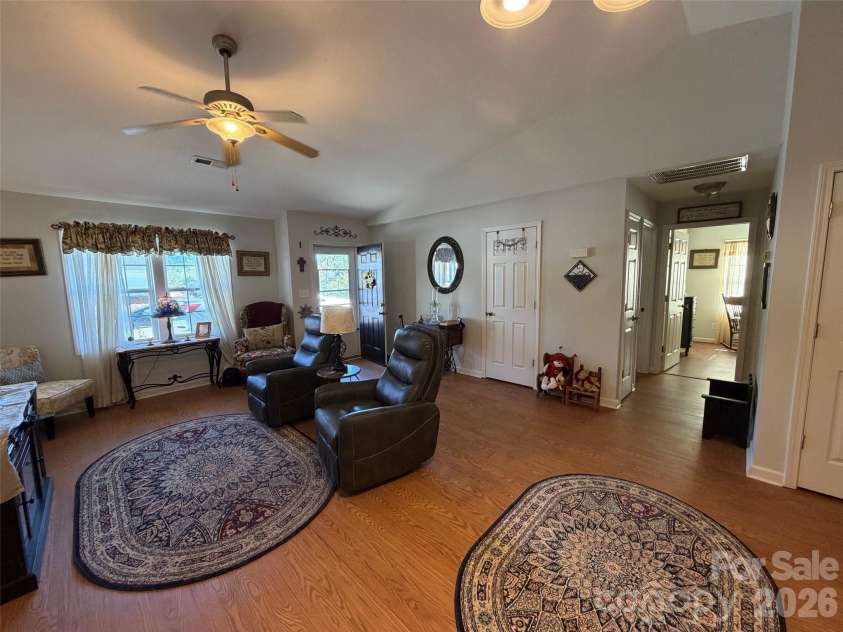 69 B Buena Vista Ridge, Marion, NC 28752.  MLS# CAR4433164, YatesRealty ID 56106. 