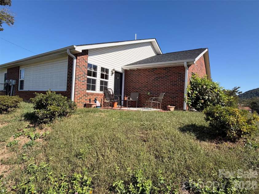 69 B Buena Vista Ridge, Marion, NC 28752.  MLS# CAR4433164, YatesRealty ID 56106. 