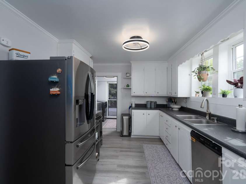 2603 Pennsylvania Street, Kannapolis, NC 28083.  MLS# CAR4433492, YatesRealty ID 56107. 