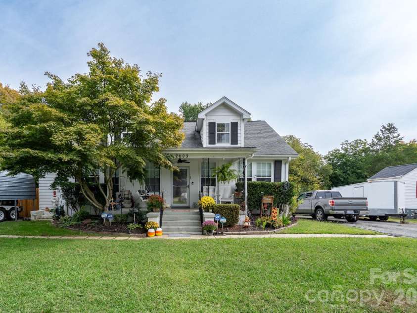 2603 Pennsylvania Street, Kannapolis, NC 28083.  MLS# CAR4433492, YatesRealty ID 56107. 