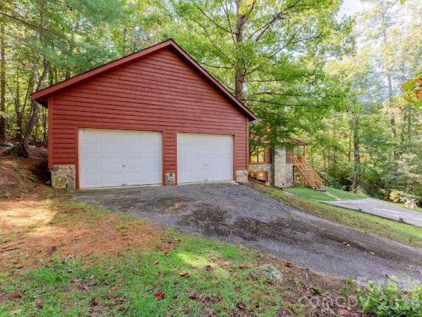 1454 Ohennesy Lane, Lenoir, NC 28645.  MLS# CAR4431754, YatesRealty ID 56108. 