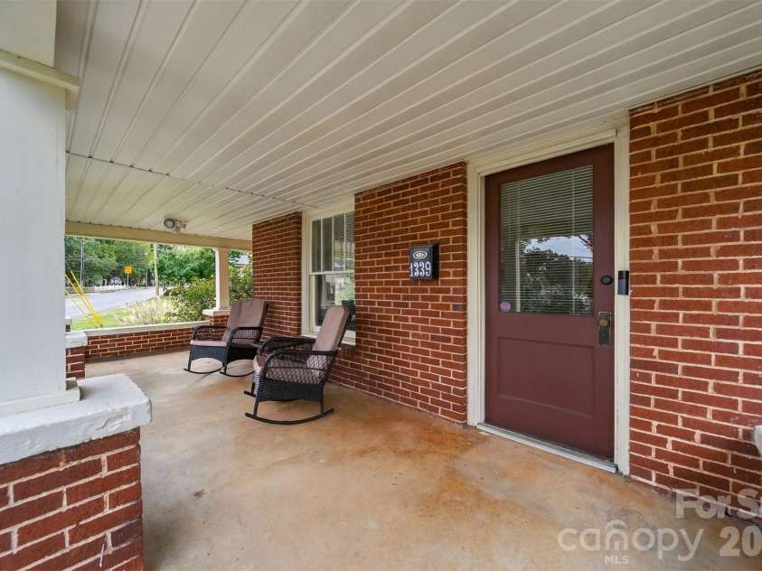 1339 5th Street, Hickory, NC 28601.  MLS# CAR4433556, YatesRealty ID 56109. 