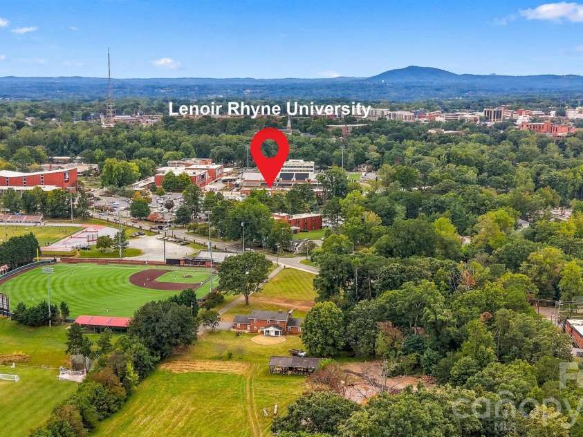 1339 5th Street, Hickory, NC 28601.  MLS# CAR4433556, YatesRealty ID 56109. 