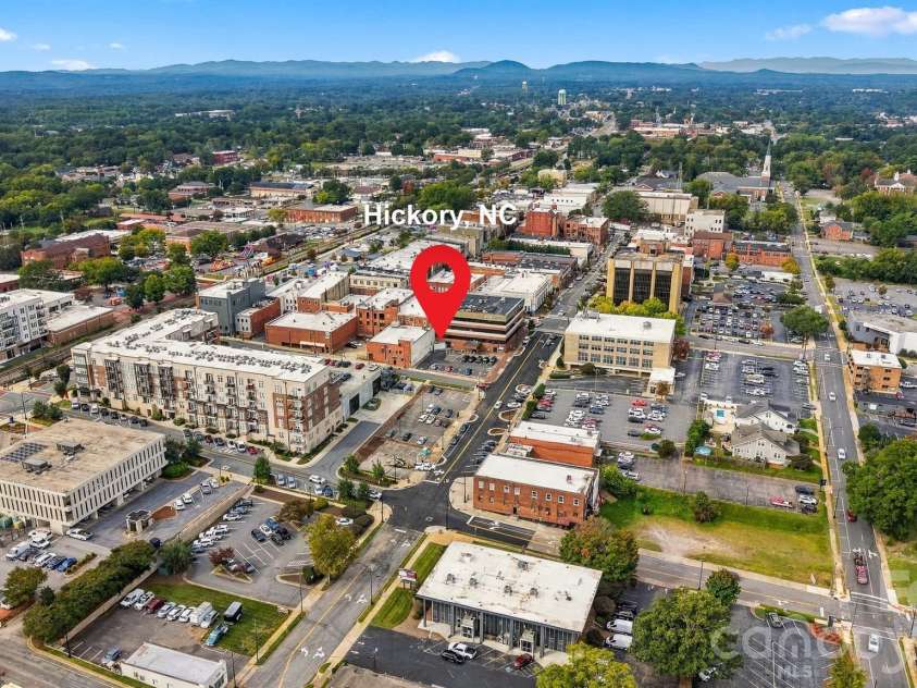 1339 5th Street, Hickory, NC 28601.  MLS# CAR4433556, YatesRealty ID 56109. Close to Downtown Hickory