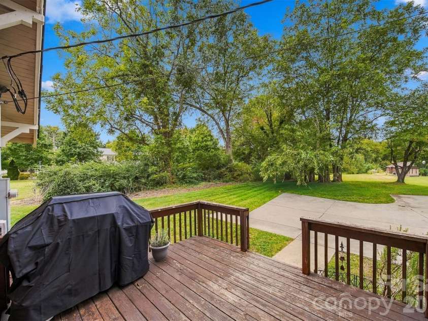 1339 5th Street, Hickory, NC 28601.  MLS# CAR4433556, YatesRealty ID 56109. Private back deck