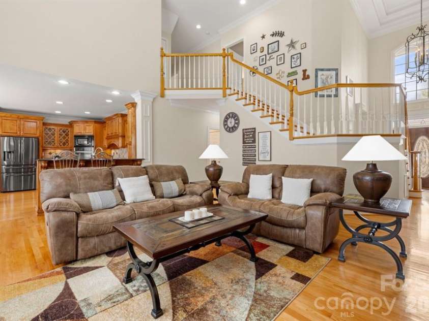 1221 Silver Arrow Court, Fort Mill, SC 29715.  MLS# CAR4348866, YatesRealty ID 5611. Great Room