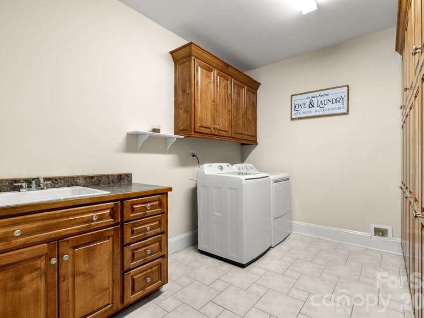 1221 Silver Arrow Court, Fort Mill, SC 29715.  MLS# CAR4348866, YatesRealty ID 5611. Laundry Room - Main