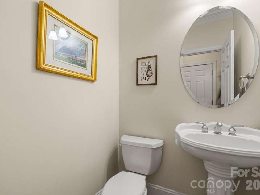 1221 Silver Arrow Court, Fort Mill, SC 29715.  MLS# CAR4348866, YatesRealty ID 5611. Powder Room