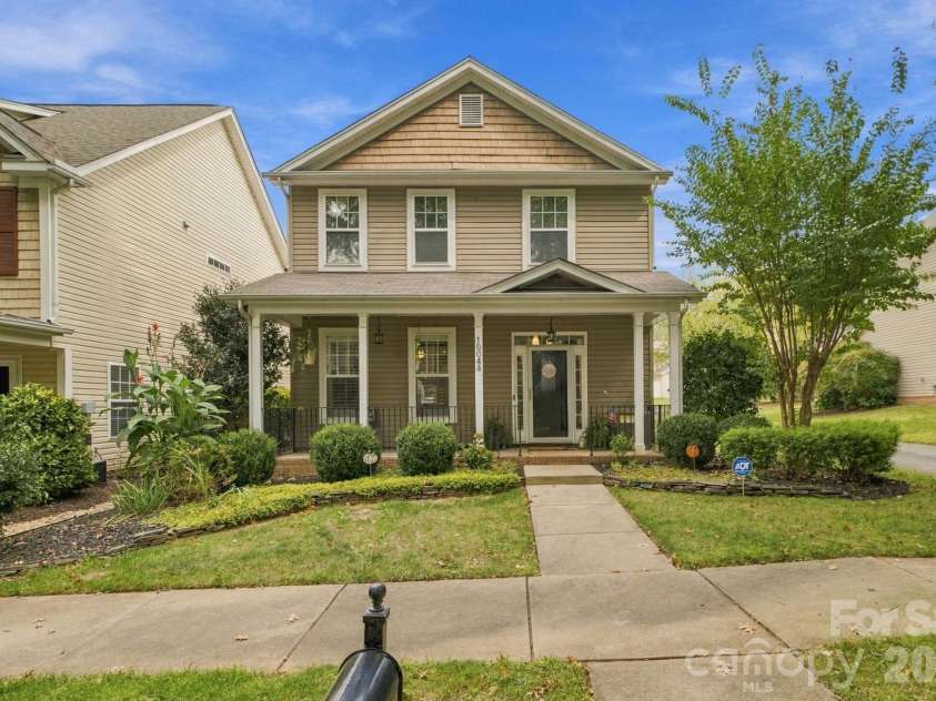 10048 Switchyard Drive, Cornelius, NC 28031.  MLS# CAR4433430, YatesRealty ID 56110. 