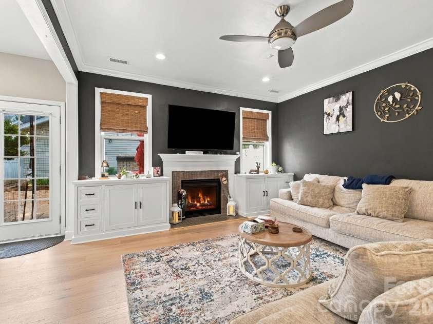 10048 Switchyard Drive, Cornelius, NC 28031.  MLS# CAR4433430, YatesRealty ID 56110. 