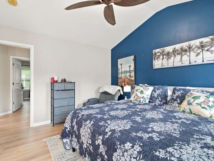 10048 Switchyard Drive, Cornelius, NC 28031.  MLS# CAR4433430, YatesRealty ID 56110. 