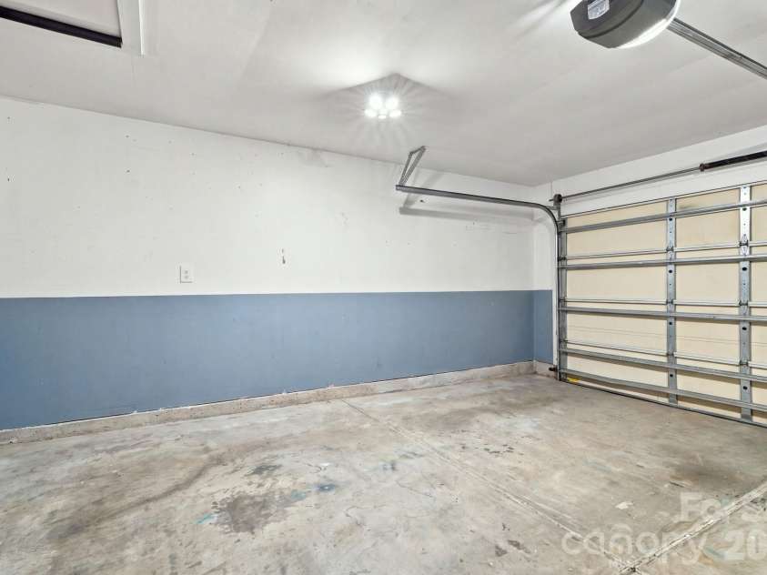 10048 Switchyard Drive, Cornelius, NC 28031.  MLS# CAR4433430, YatesRealty ID 56110. 