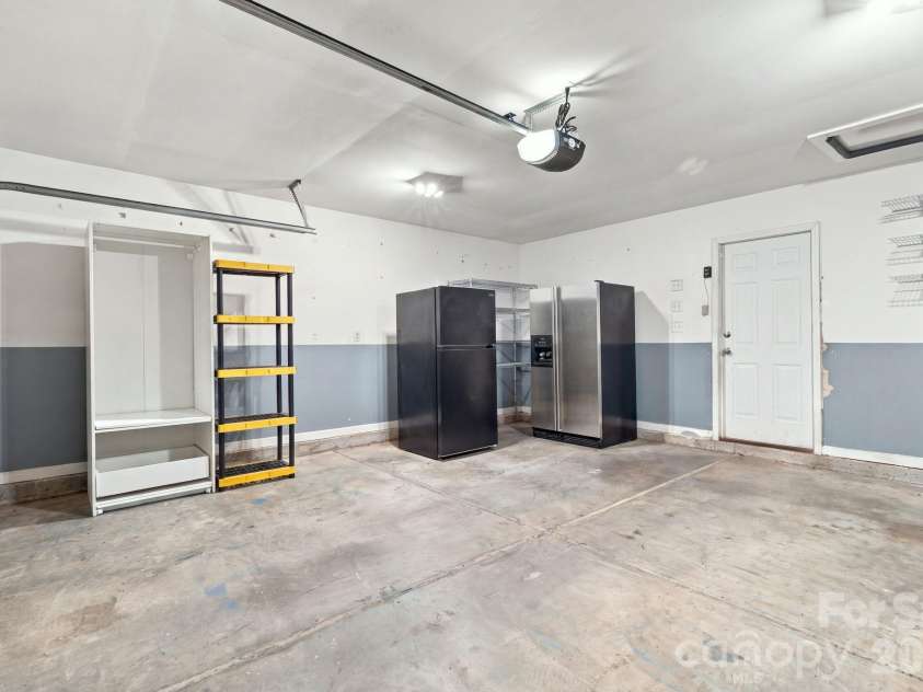 10048 Switchyard Drive, Cornelius, NC 28031.  MLS# CAR4433430, YatesRealty ID 56110. 