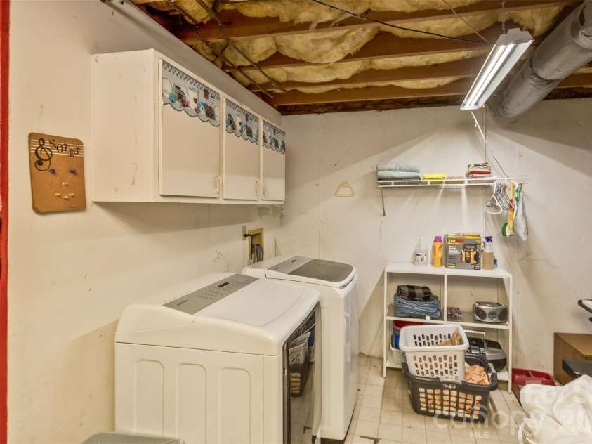 2911 Middleton Place, Hendersonville, NC 28791.  MLS# CAR4433070, YatesRealty ID 56111. Basement Laundry Area