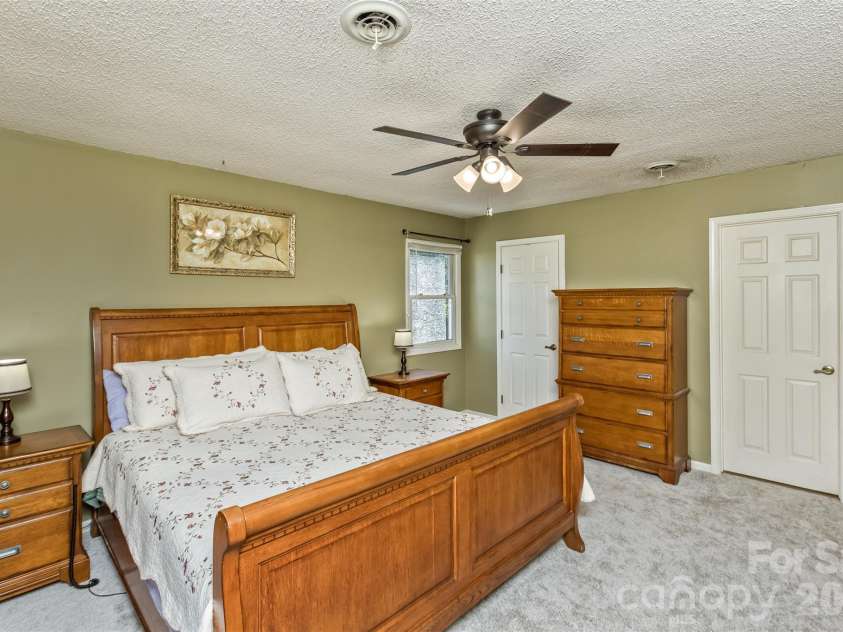 2911 Middleton Place, Hendersonville, NC 28791.  MLS# CAR4433070, YatesRealty ID 56111. Master bedroom