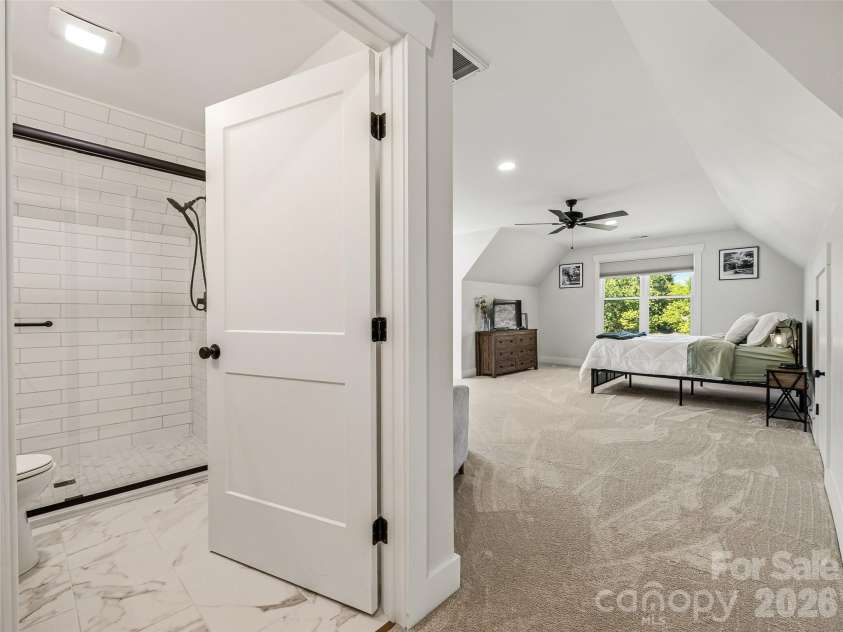 158 Trellem Trail, Hendersonville, NC 28739.  MLS# CAR4383297, YatesRealty ID 56112. 