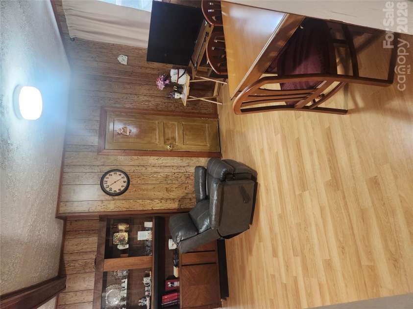 1327 21st Street Street, Hickory, NC 28601.  MLS# CAR4431395, YatesRealty ID 56114. Den