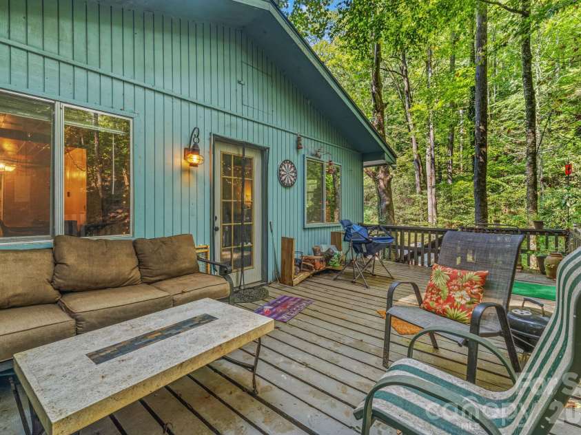 1000 Cane Creek Road, Sylva, NC 28779.  MLS# CAR4433583, YatesRealty ID 56119. 