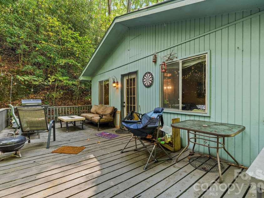 1000 Cane Creek Road, Sylva, NC 28779.  MLS# CAR4433583, YatesRealty ID 56119. 