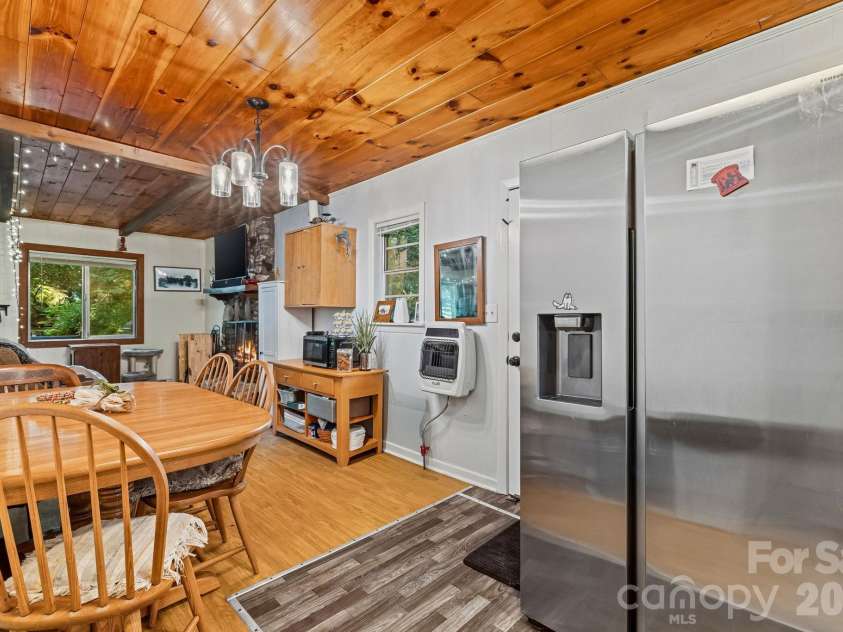 1000 Cane Creek Road, Sylva, NC 28779.  MLS# CAR4433583, YatesRealty ID 56119. 