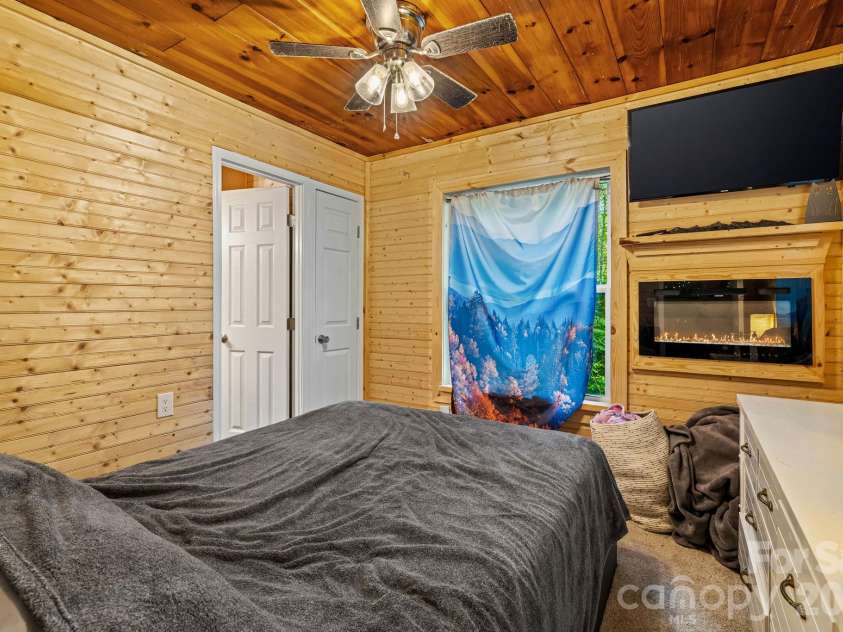 1000 Cane Creek Road, Sylva, NC 28779.  MLS# CAR4433583, YatesRealty ID 56119. 