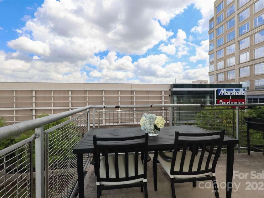 1100 Metropolitan Avenue, Charlotte, NC 28204.  MLS# CAR4241116, YatesRealty ID 5612. 