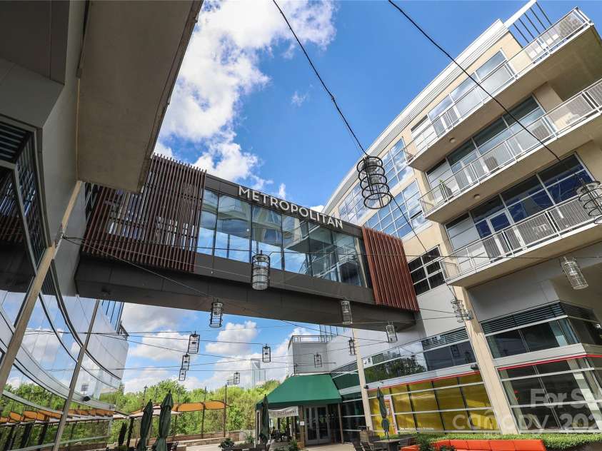 1100 Metropolitan Avenue, Charlotte, NC 28204.  MLS# CAR4241116, YatesRealty ID 5612. 
