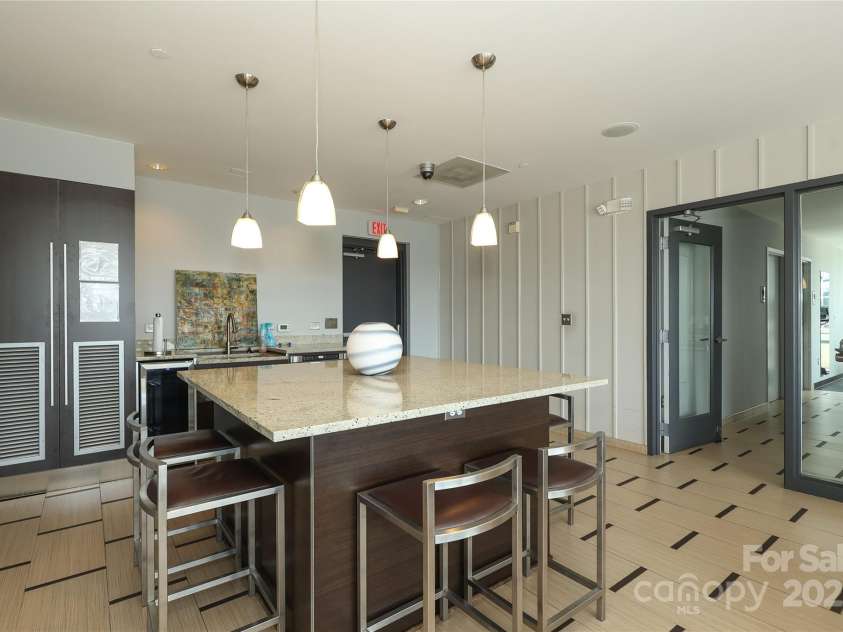1100 Metropolitan Avenue, Charlotte, NC 28204.  MLS# CAR4241116, YatesRealty ID 5612. Clubhouse