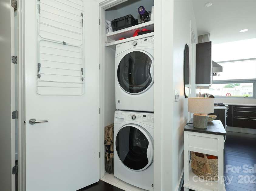 1100 Metropolitan Avenue, Charlotte, NC 28204.  MLS# CAR4241116, YatesRealty ID 5612. Full sized washer and dryer in closet are included.
