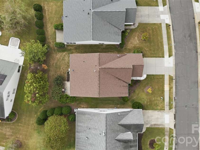 12409 Bobhouse Drive, Charlotte, NC 28277.  MLS# CAR4433393, YatesRealty ID 56120. 