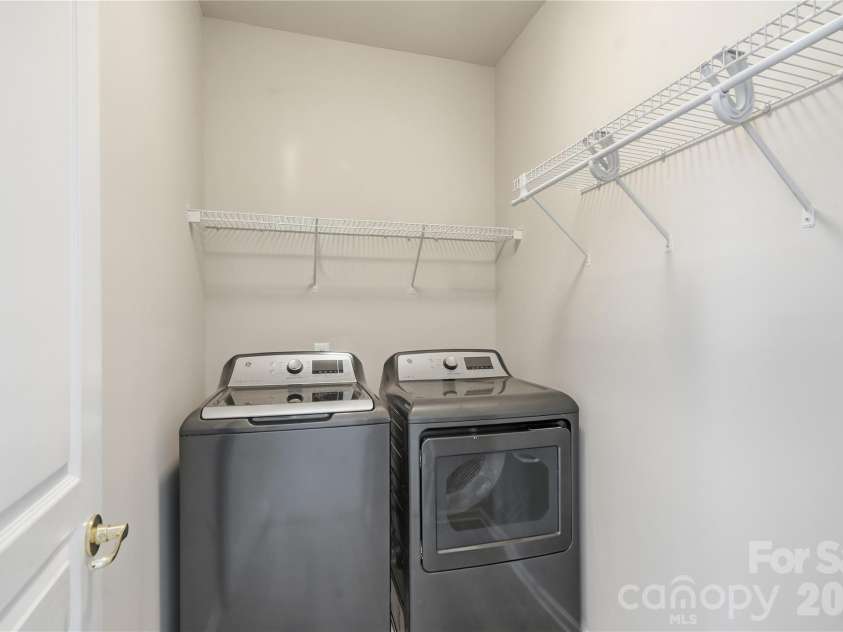 12409 Bobhouse Drive, Charlotte, NC 28277.  MLS# CAR4433393, YatesRealty ID 56120. 