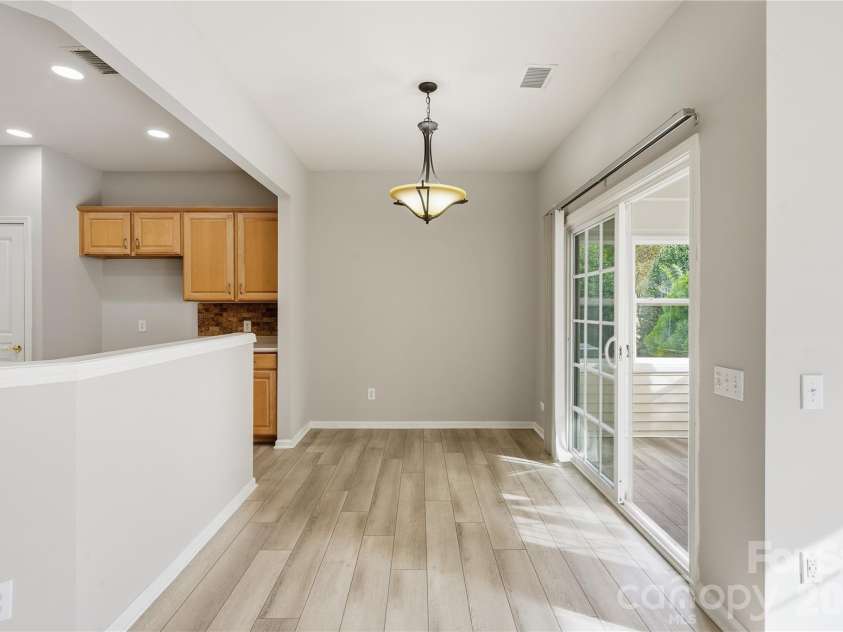 12409 Bobhouse Drive, Charlotte, NC 28277.  MLS# CAR4433393, YatesRealty ID 56120. 