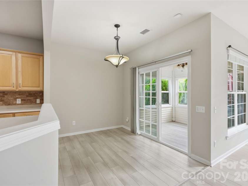 12409 Bobhouse Drive, Charlotte, NC 28277.  MLS# CAR4433393, YatesRealty ID 56120. 