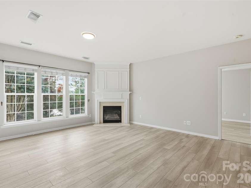 12409 Bobhouse Drive, Charlotte, NC 28277.  MLS# CAR4433393, YatesRealty ID 56120. 