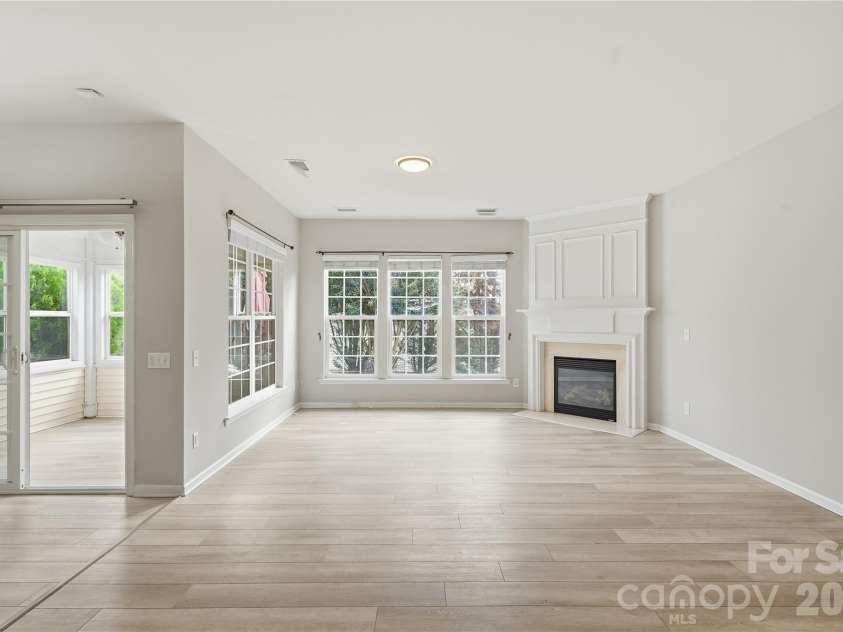 12409 Bobhouse Drive, Charlotte, NC 28277.  MLS# CAR4433393, YatesRealty ID 56120. 