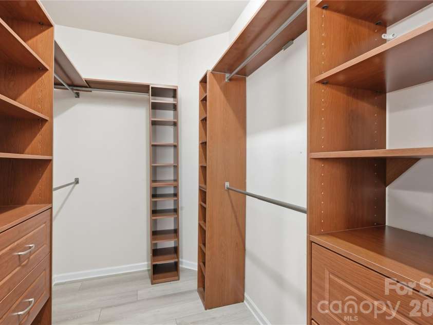 12409 Bobhouse Drive, Charlotte, NC 28277.  MLS# CAR4433393, YatesRealty ID 56120. 