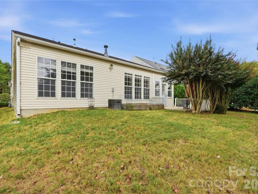 12409 Bobhouse Drive, Charlotte, NC 28277.  MLS# CAR4433393, YatesRealty ID 56120. 