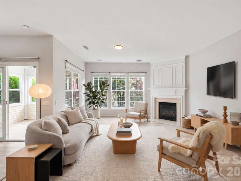 12409 Bobhouse Drive, Charlotte, NC 28277.  MLS# CAR4433393, YatesRealty ID 56120. Virtually Staged