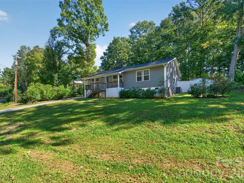 3812 Branding Iron Drive, Gastonia, NC 28052.  MLS# CAR4431762, YatesRealty ID 56121. 