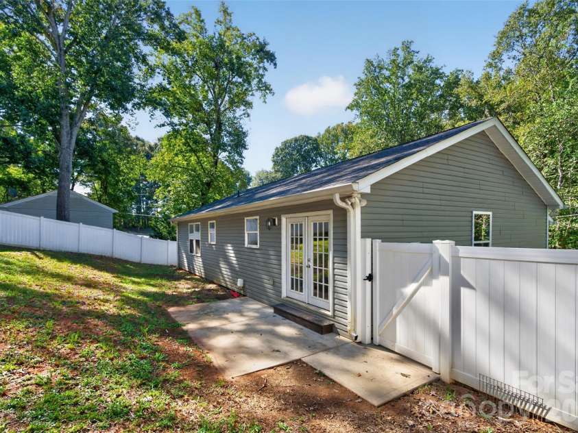 3812 Branding Iron Drive, Gastonia, NC 28052.  MLS# CAR4431762, YatesRealty ID 56121. 