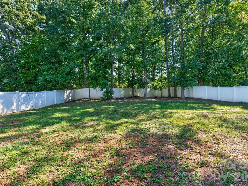 3812 Branding Iron Drive, Gastonia, NC 28052.  MLS# CAR4431762, YatesRealty ID 56121. Large Backyard