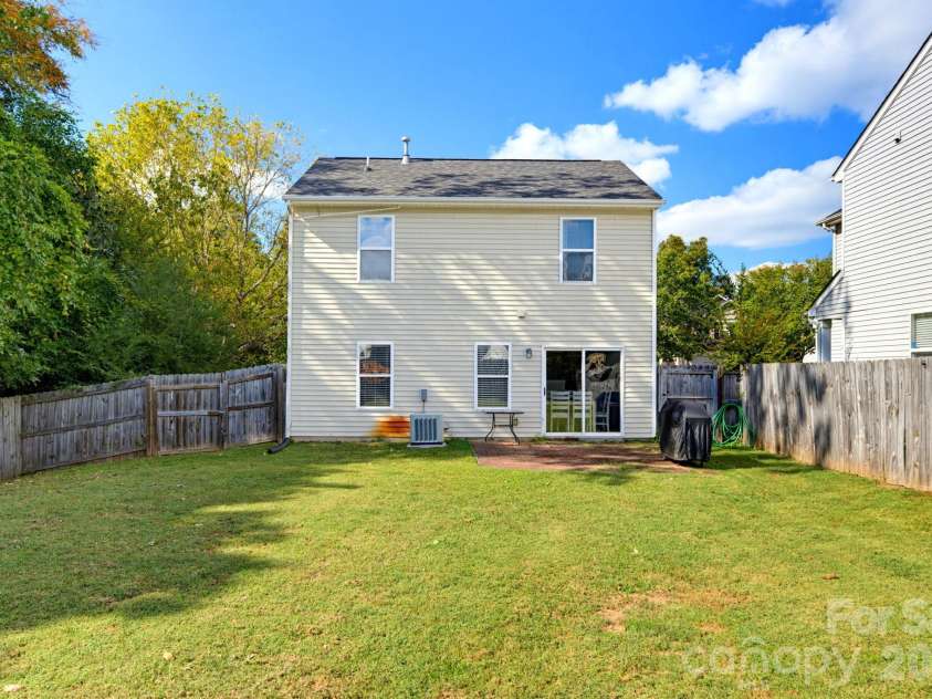 2727 Valley Court, Charlotte, NC 28273.  MLS# CAR4432338, YatesRealty ID 56122. 