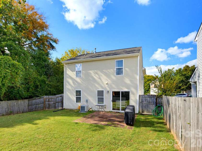 2727 Valley Court, Charlotte, NC 28273.  MLS# CAR4432338, YatesRealty ID 56122. 