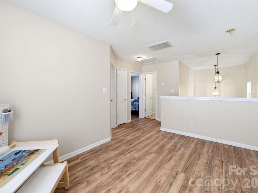 2727 Valley Court, Charlotte, NC 28273.  MLS# CAR4432338, YatesRealty ID 56122. 