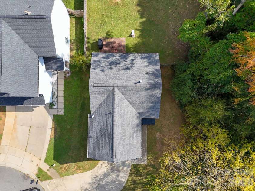 2727 Valley Court, Charlotte, NC 28273.  MLS# CAR4432338, YatesRealty ID 56122. 