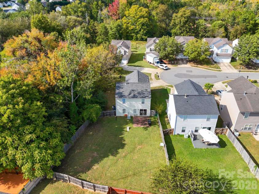 2727 Valley Court, Charlotte, NC 28273.  MLS# CAR4432338, YatesRealty ID 56122. 