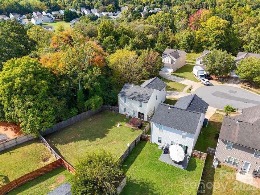 2727 Valley Court, Charlotte, NC 28273.  MLS# CAR4432338, YatesRealty ID 56122. 