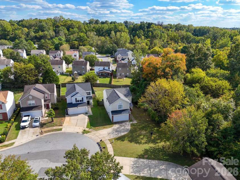 2727 Valley Court, Charlotte, NC 28273.  MLS# CAR4432338, YatesRealty ID 56122. 