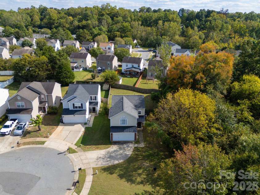 2727 Valley Court, Charlotte, NC 28273.  MLS# CAR4432338, YatesRealty ID 56122. 