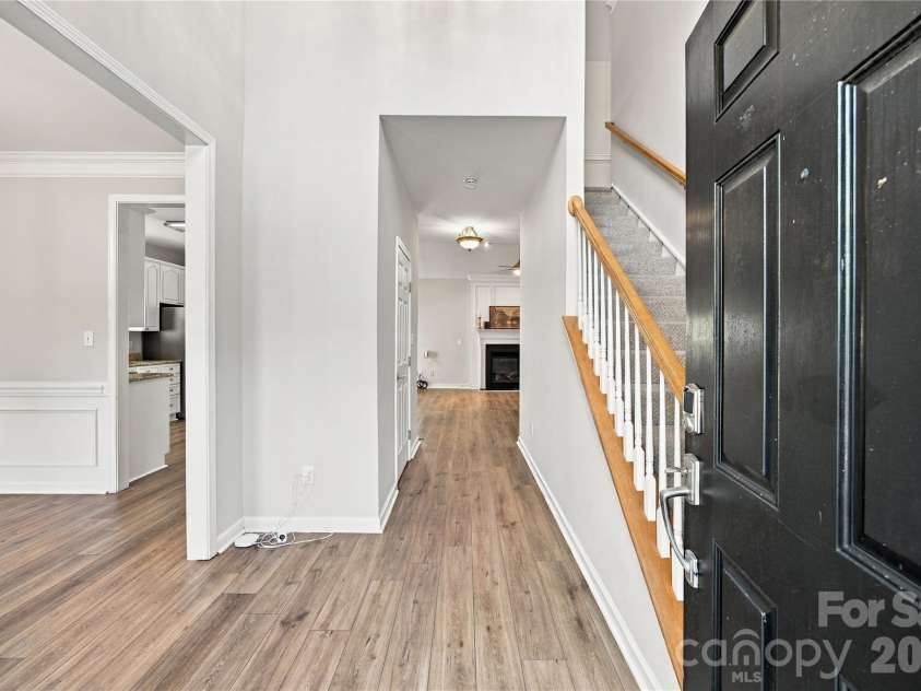 195 Huntly Lane, Mooresville, NC 28115.  MLS# CAR4433236, YatesRealty ID 56123. Entry